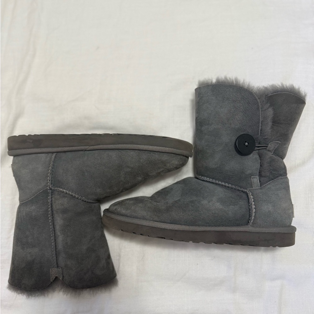 Ugg Bailey Button - image 2